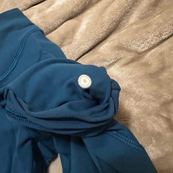 Invigorate 28 inseam - Picture 5 of 5